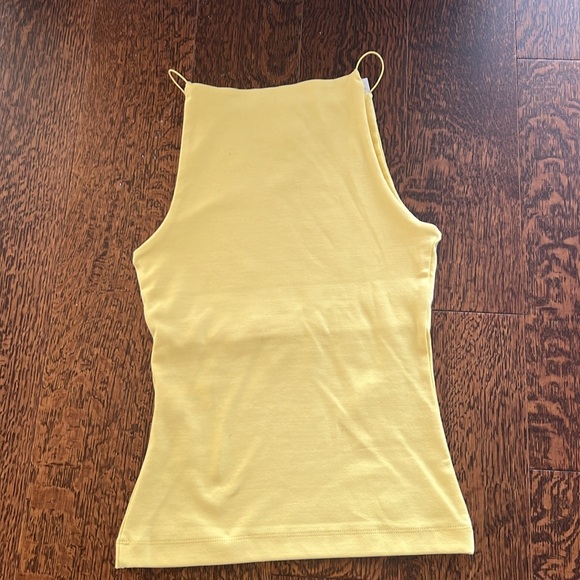 Color for summer 🌞 - Picture 4 of 5